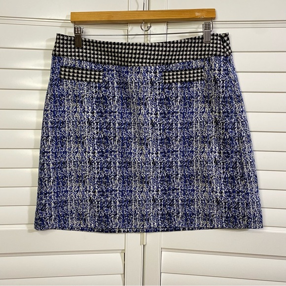 CAbi Dresses & Skirts - Cabi‎ Club 21 A Line Mini Skirt Blue White Black Work Knit Size 12